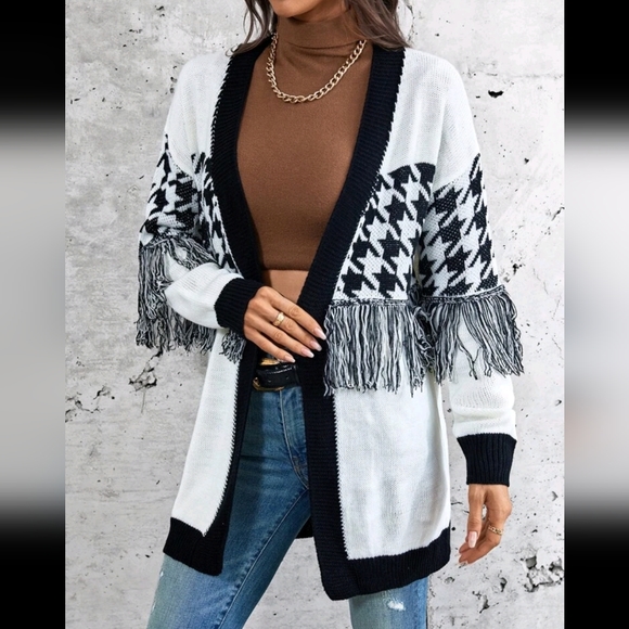 Houndstooth Fringe Cardigan - Picture 3 of 8